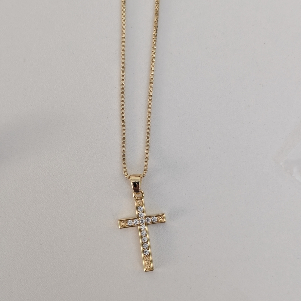 Stunning Gold Plated Cross Pendant Necklace